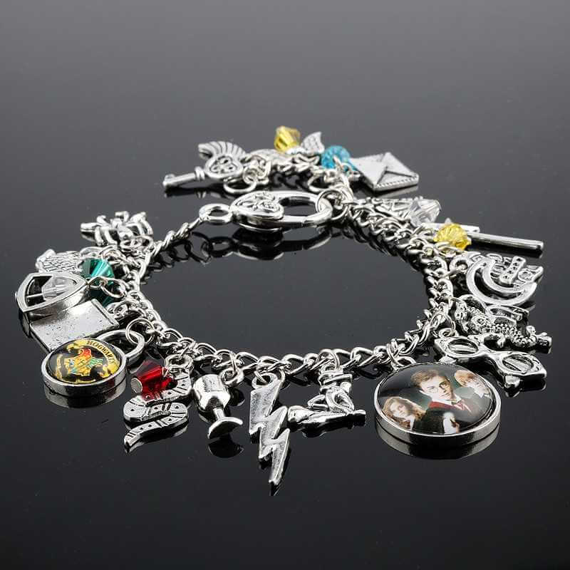 Bracelet Bijou Harry Potter, cadeau Gryffondor Poufsouffle Serpentard  Ravenctaw